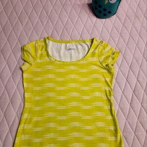 Columbia sports shirt small